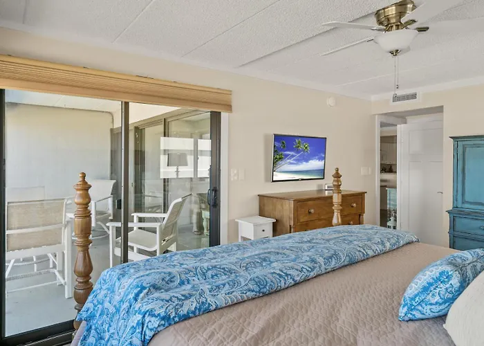 Holiday home Oceana 1-upgraded 2 Bedroom Ocean Front Oceana With Outdoor Pool!